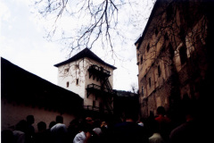Inside_of_old_keep_3