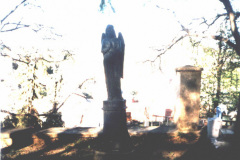 tomb_of_Paula_Kerpely